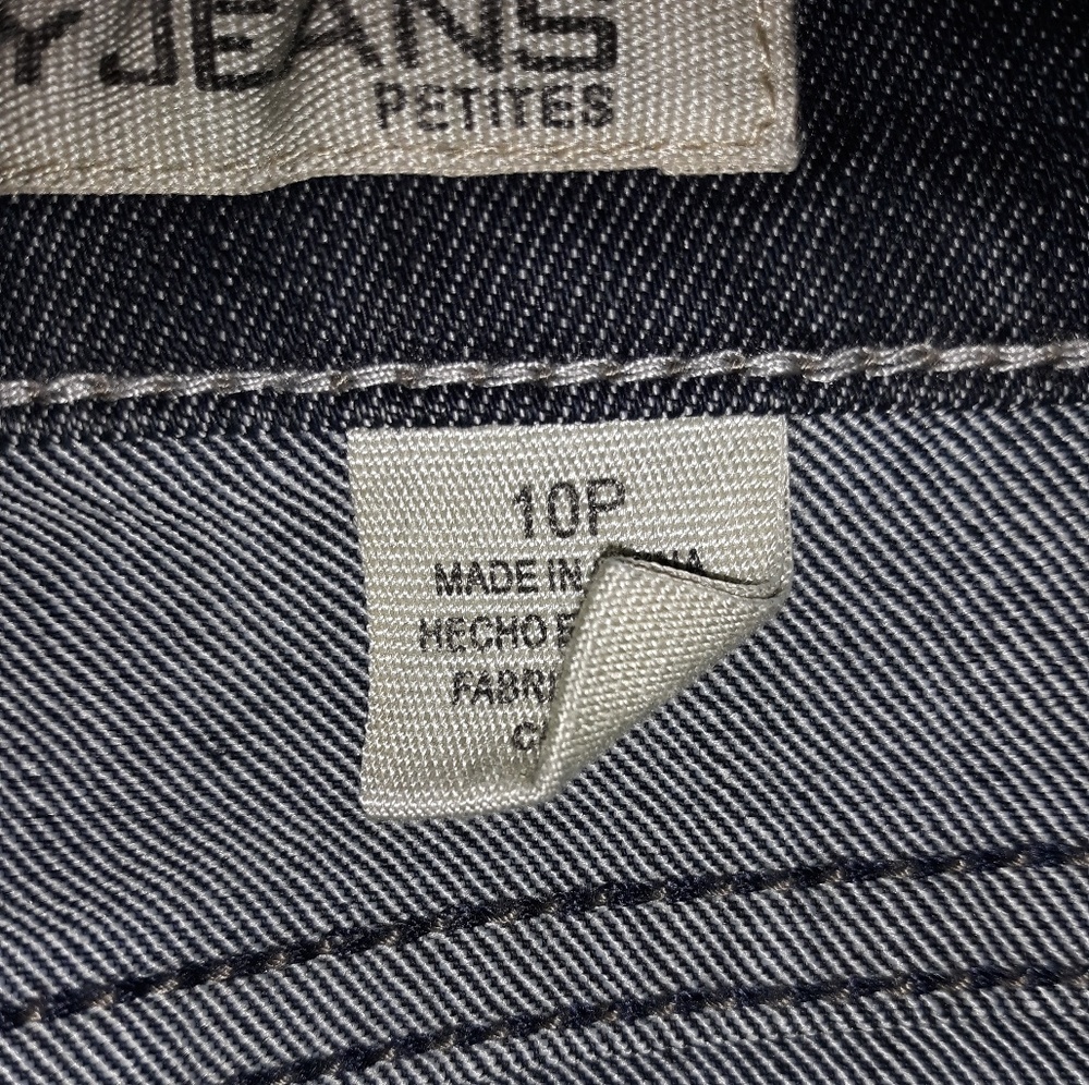Jeans - Picture 2 of 3